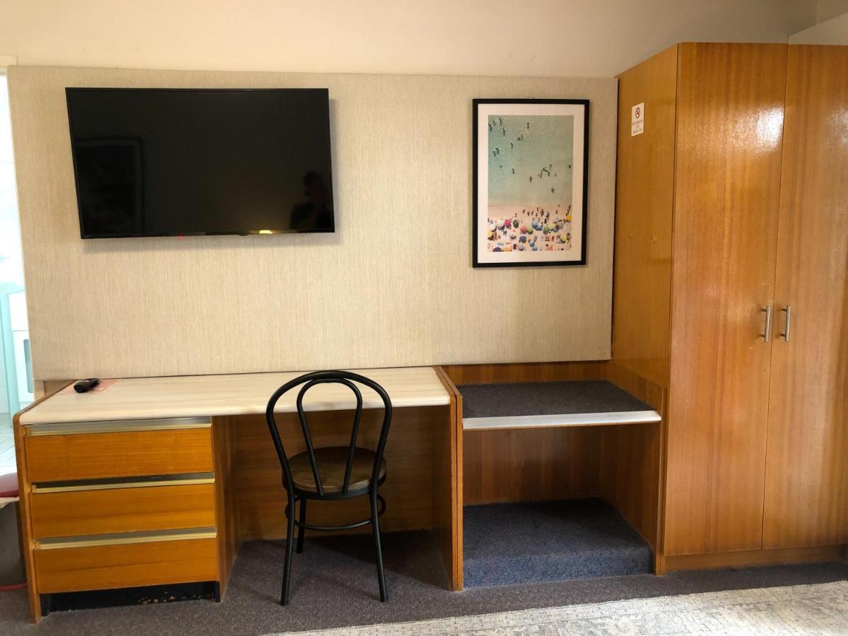 Avaleen Lodge Motor Inn Нора Экстерьер фото
