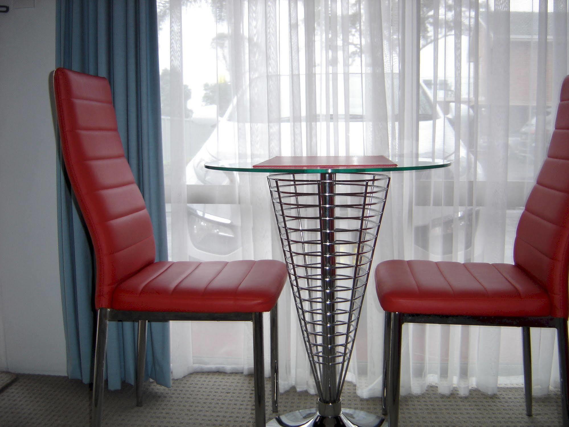 Avaleen Lodge Motor Inn Нора Экстерьер фото